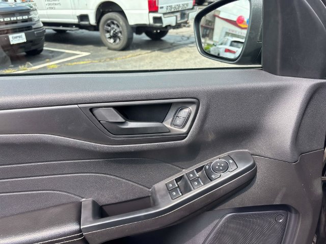 Used 2024 Ford Escape Active AWD/4WD image 23