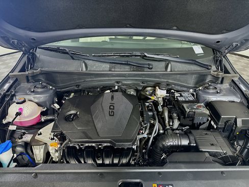 Used 2025 Kia Sportage EX w/ Premium Package image 36