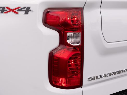 Used 2024 Chevrolet Silverado 2500 LT w/ Safety Package image 28