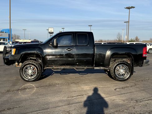 Used 2011 GMC Sierra 2500 SLT w/ SLT Convenience Package image 7