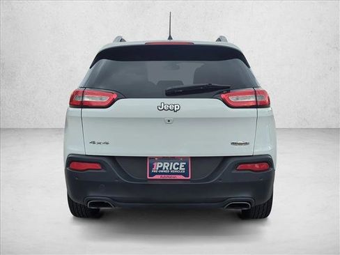 Used 2016 Jeep Cherokee Latitude w/ Comfort/Convenience Group image 6