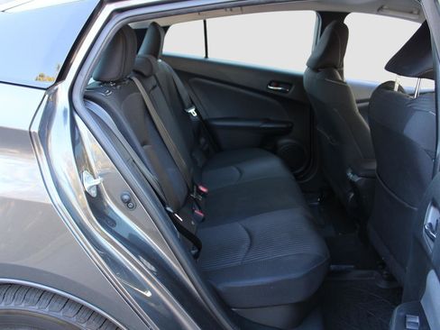 Used 2020 Toyota Prius Prime LE image 33