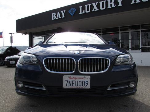 Used 2015 BMW 528i Sedan RWD image 3