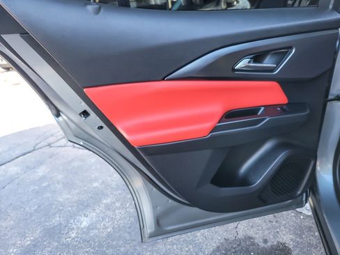 Certified 2025 Chevrolet Equinox EV RS image 17