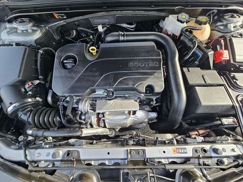 Used 2024 Chevrolet Malibu LT FWD image 38