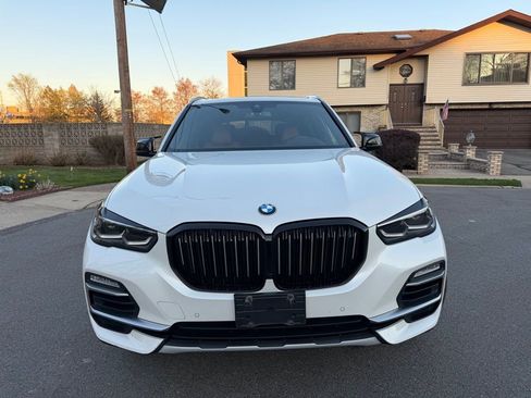 Used 2019 BMW X5 xDrive40i w/ Premium Package 2 AWD/4WD image 2