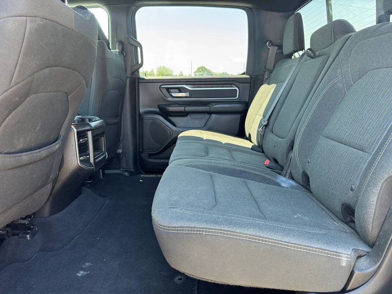 Used 2019 RAM 1500 Big Horn AWD/4WD image 12