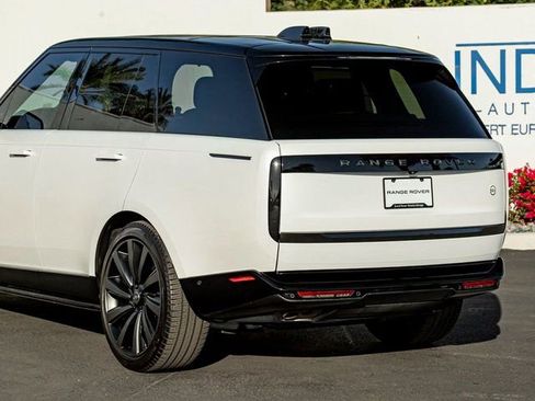 Used 2024 Land Rover Range Rover SV image 10