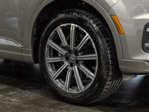 Used 2017 Audi Q7 3.0T Prestige w/ Prestige Package image 60