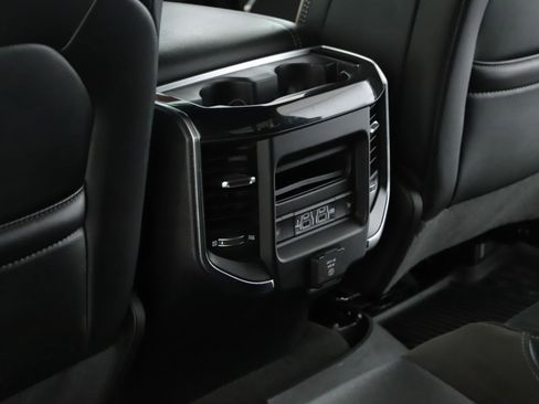 Used 2020 RAM 1500 Laramie AWD/4WD image 6