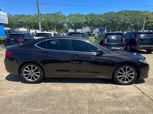Used 2017 Acura TLX V6 w/ Technology Package FWD image 4