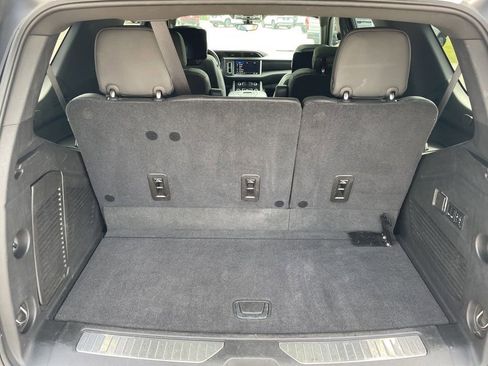 Used 2021 GMC Yukon Denali w/ Denali Ultimate Package RWD image 38