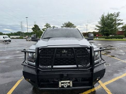 Used 2023 RAM 2500 Big Horn w/ Night Edition AWD/4WD image 4