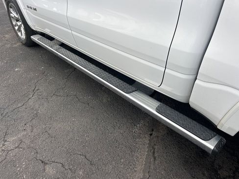 Used 2022 RAM 1500 Laramie w/ Sport Appearance Package image 13