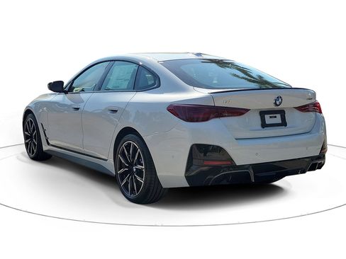 New 2026 BMW i4 eDrive40 w/ M Sport Package RWD image 3