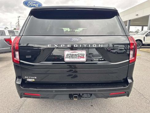 New 2026 Ford Expedition Active RWD image 6