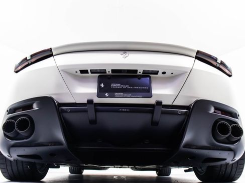 Certified 2022 Ferrari Roma image 23