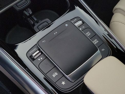 Used 2023 Mercedes-Benz GLA 250 image 28