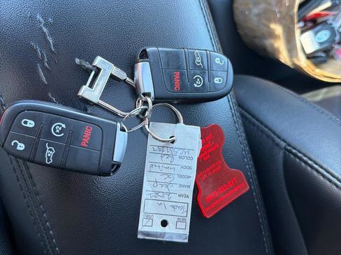 Used 2021 Jeep Grand Cherokee Limited w/ Premium Lighting Group image 32