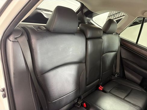 Used 2016 Subaru Outback 3.6R Limited AWD/4WD image 20