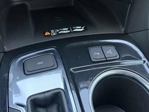 Used 2022 Chevrolet Equinox Premier AWD/4WD image 29