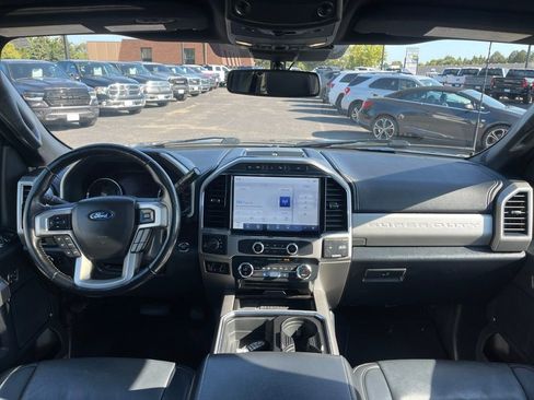 Used 2022 Ford F250 Lariat w/ Black Appearance Pkg image 37