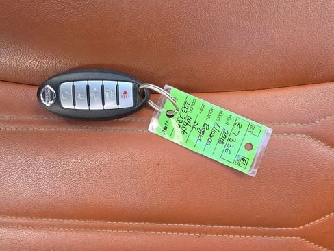 Used 2018 Nissan Rogue SL w/ Premium Package AWD/4WD image 28