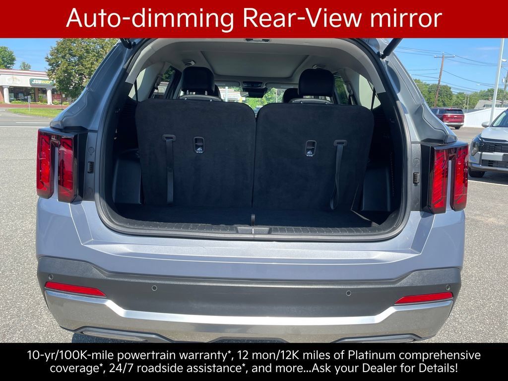 Certified 2025 Kia Sorento EX w/ Panoramic Sunroof Package AWD/4WD image 27