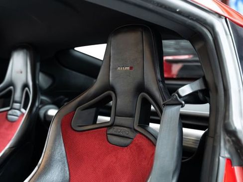 Used 2015 Nissan 370Z NISMO image 23