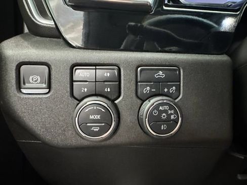 Used 2025 Chevrolet Silverado 1500 RST AWD/4WD image 40