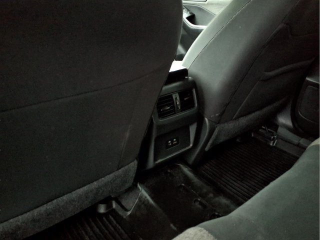Used 2023 Nissan Rogue SV FWD image 10