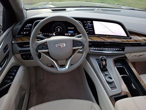 Used 2021 Cadillac Escalade ESV Premium Luxury Platinum AWD/4WD image 12