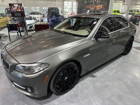 Used 2014 BMW 535i xDrive Sedan AWD/4WD image 9