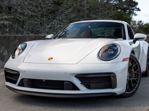 Used 2024 Porsche 911 Carrera GTS image 7
