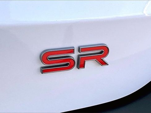 Certified 2025 Nissan Kicks SR image 23