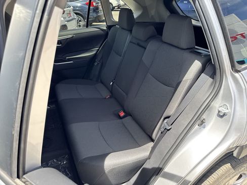 Used 2022 Toyota RAV4 XLE AWD/4WD image 12