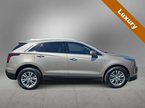 Used 2022 Cadillac XT5 Premium Luxury w/ Technology Package image 9