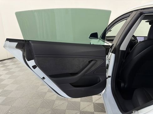 Used 2019 Tesla Model 3 AWD/4WD image 12