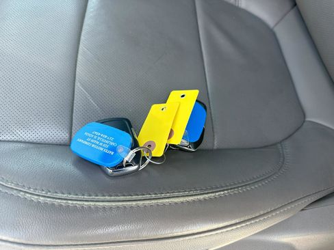 Used 2019 GMC Sierra 1500 SLT w/ SLT Premium Package image 18