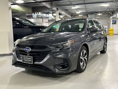 Used 2025 Subaru Legacy Premium AWD/4WD image 5