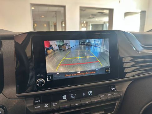 Used 2025 Toyota Camry LE image 17