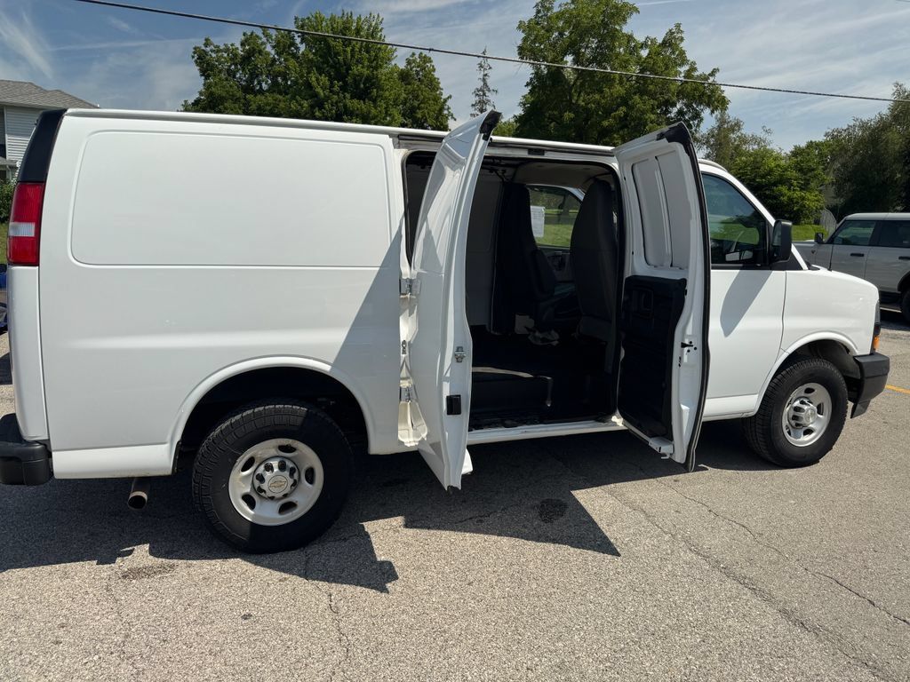 Used 2024 Chevrolet Express 2500 w/ Driver Convenience Package RWD image 32