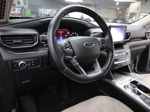 Used 2020 Ford Explorer Limited image 15