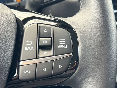 Used 2025 Ford Escape Platinum AWD/4WD image 28
