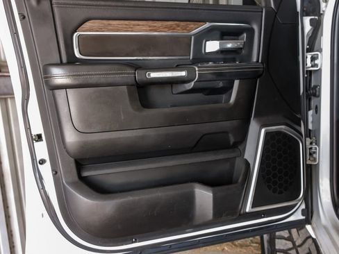 Used 2019 RAM 2500 Laramie AWD/4WD image 37