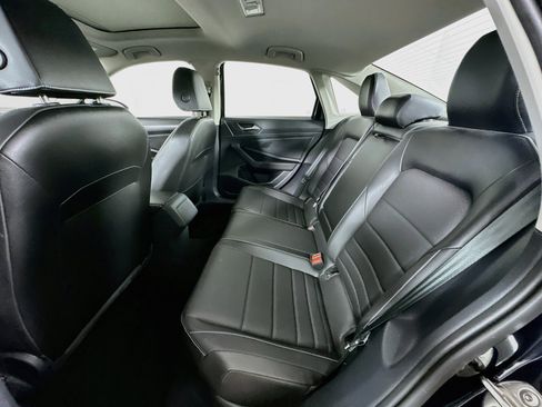 Used 2023 Volkswagen Jetta SE FWD image 27