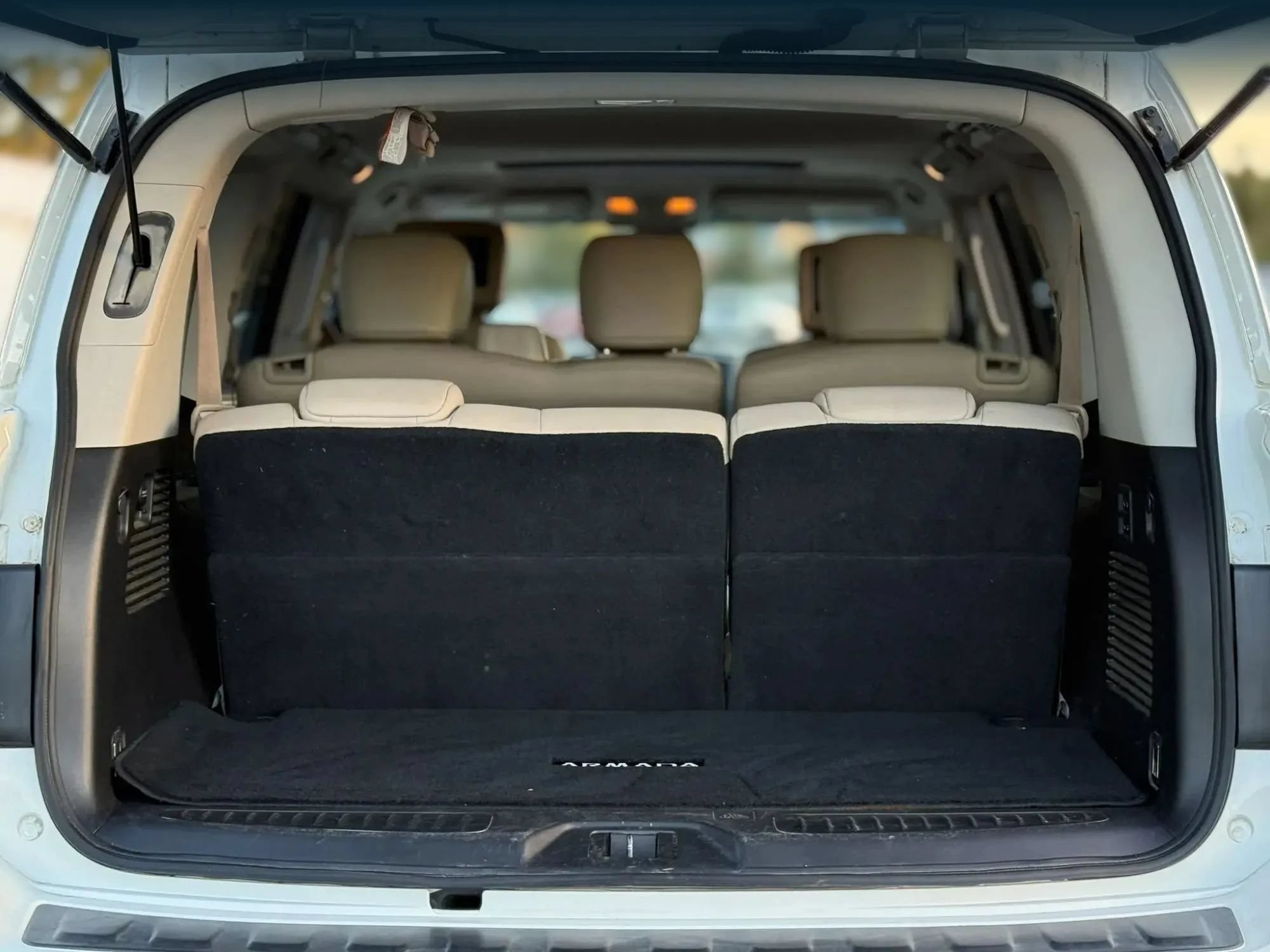 Used 2017 Nissan Armada Platinum RWD image 30