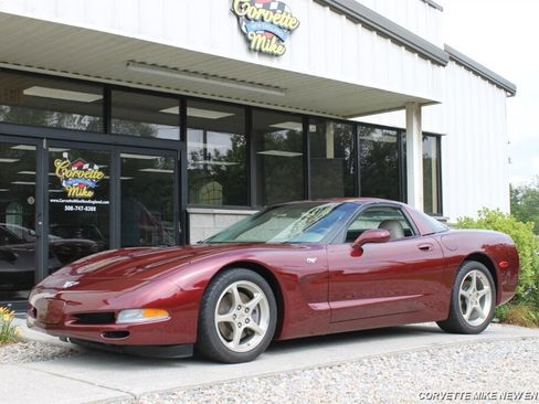 Used 2003 Chevrolet Corvette 50th Anniversary Edition w/ Preferred Equipment Group image 1