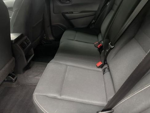 Used 2024 Nissan Rogue S image 17