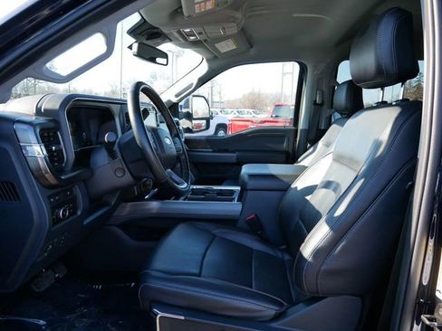 Used 2023 Ford F250 Lariat image 9